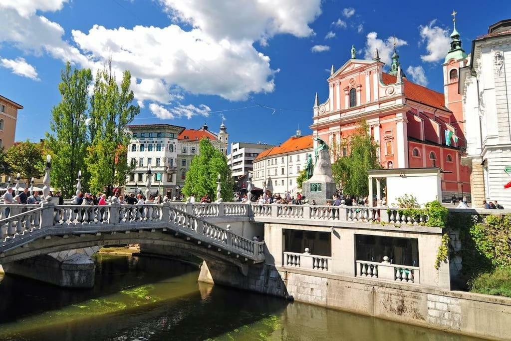 Hanna suite Ljubljana Exteriör bild